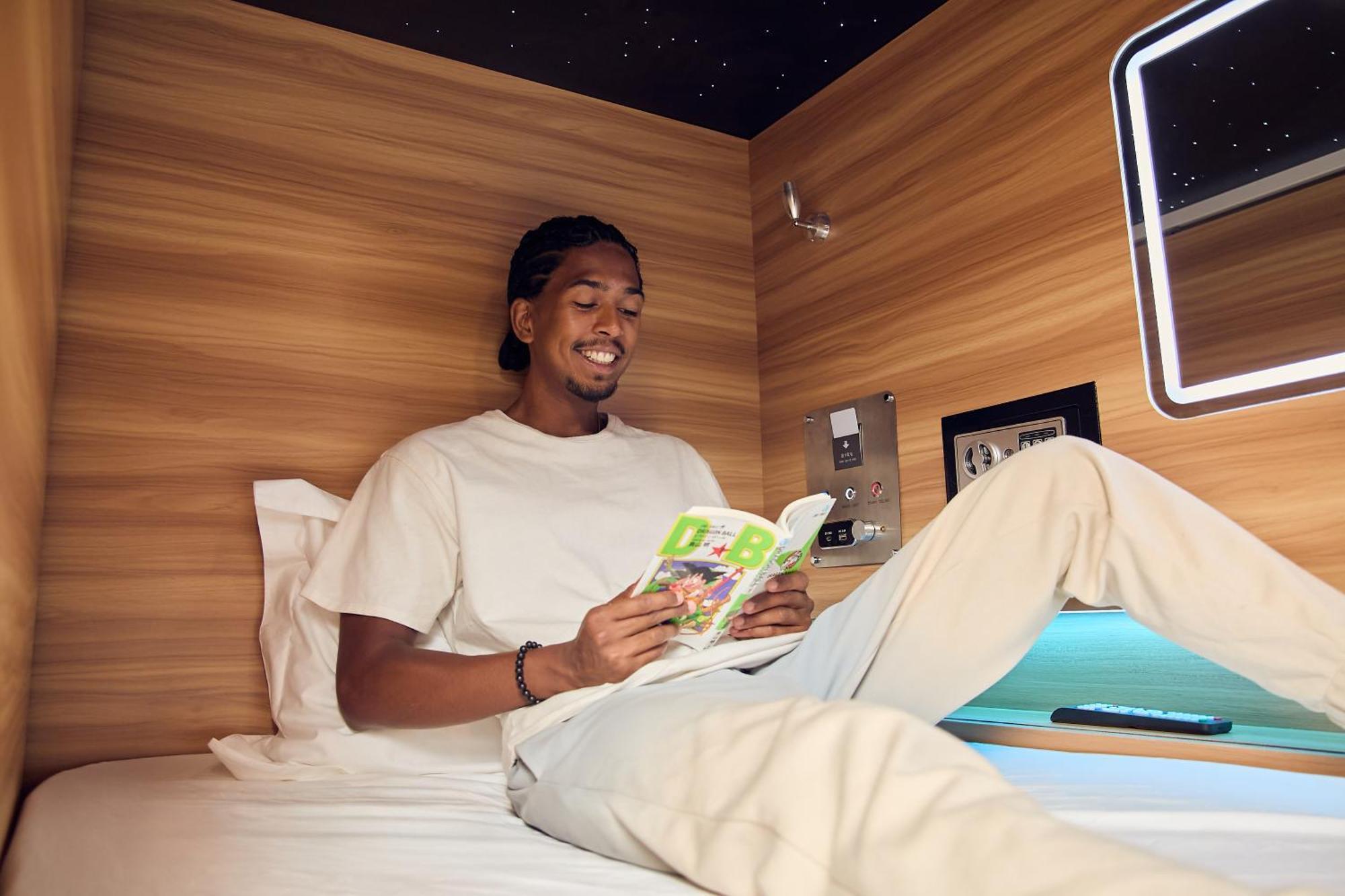 Capsule Hotel Montréal Extérieur photo